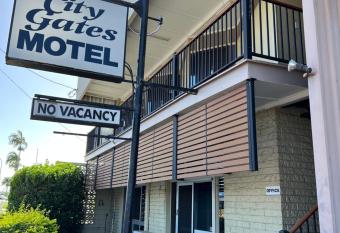 City Gates Motel Mackay - Contactless allows 18 year olds to book a room
