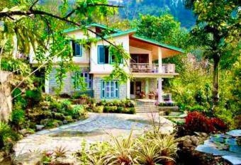 Aashishkhim holiday home Relax! Refresh! Re-connect! has Balcony rooms