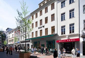 Bob W Beethoven allows 18 year olds to book a room