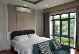 Pandora House has Balcony rooms