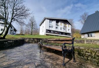 Apartman Filip  i   has Balcony rooms