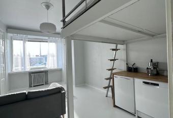 Lovely studio in Alppila allows 18 year olds to book a room