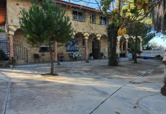 Villa Dona Mencia has Balcony rooms