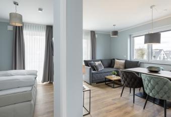 Sturmfrei Suite 8 has Balcony rooms