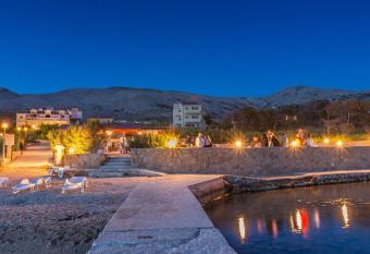 Pansion TONY PAG has Balcony rooms