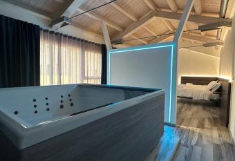 Royal Garden luxury rooms allows 18 year olds to book a room