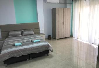 Studio Apartments-Beit Jala by JK allows 18 year olds to book a room