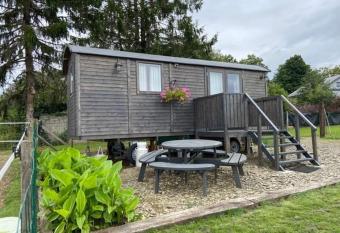 Pipowagen Monceau-en-Ardenne has Balcony rooms