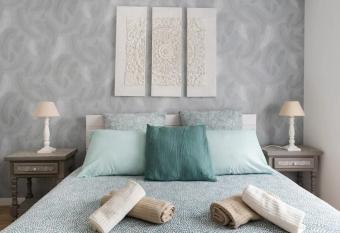 Apartments has Balcony rooms