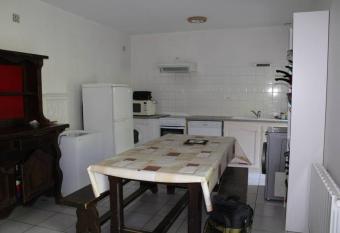 appartement calme et spacieux has Balcony rooms