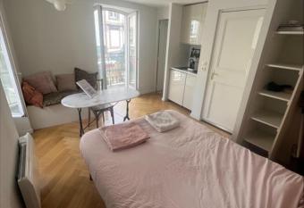 Nice studio overlooking the Notre Dame Cathedral has Balcony rooms