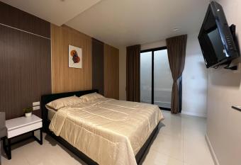 Smile Residence at Kaset-Sena has Balcony rooms