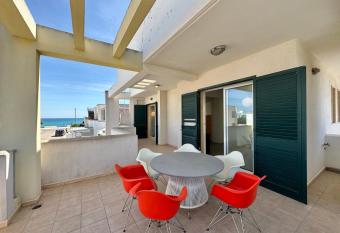 CasaAlessandra has Balcony rooms