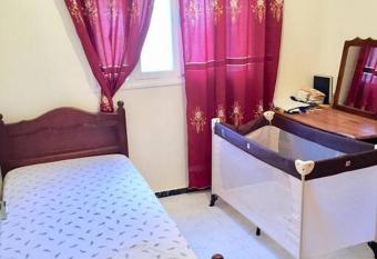 Super Appart en face le stade allows 18 year olds to book a room