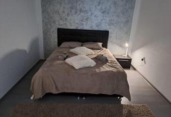 Sasha has Balcony rooms