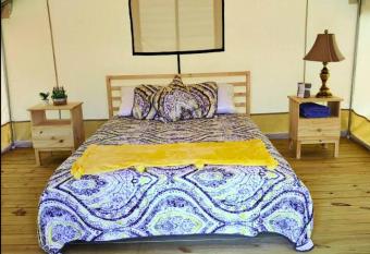 Khushatta Hills Ranch Glamping - Aunt B has Balcony rooms