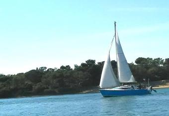 Nuits insolites, Bateau hotel    quai voilier Isseo, dormir sur l eau has Balcony rooms