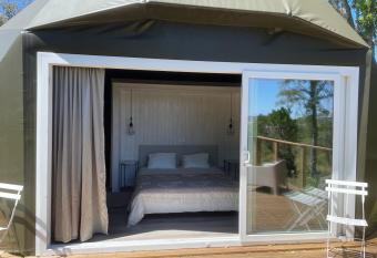 Nature Nest Aljezur allows 18 year olds to book a room