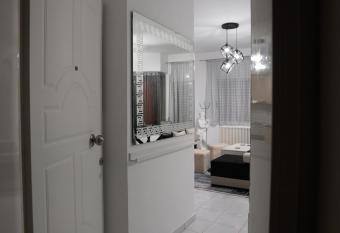 Poseidon s Premium Apartment has Balcony rooms