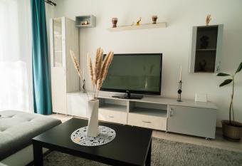 Popasul Dacului C  l  tor has Balcony rooms