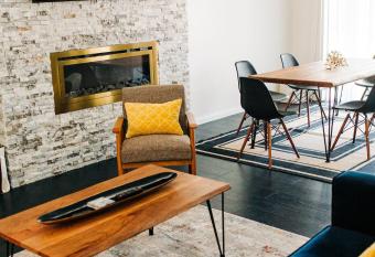 Casa de oro-near Joshua tree and golfing has rooms with a private hot tub