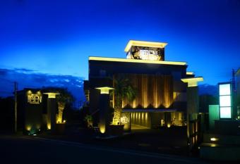                       allows 18 year olds to book a room