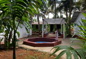 Jiyana   s cottage has Smoking/Balcony rooms