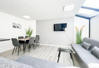 Schickes Apartment in City Lage B7 has Balcony rooms