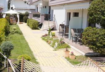 JASMINE STUDIOS POTOS has Balcony rooms