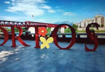 Sweet flat in Tortosa has Balcony rooms