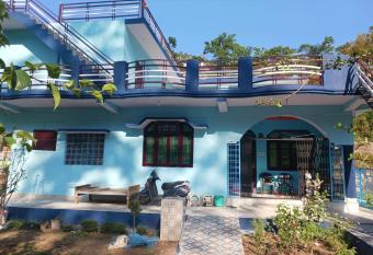 Somesh Homestay has Balcony rooms