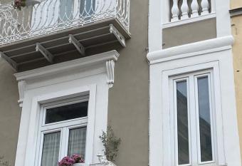 B&B SOVANI has Balcony rooms