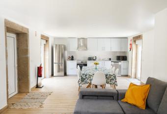 Casa S  o Sebasti  o has Balcony rooms