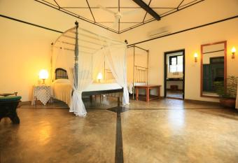 Horathapola Estate allows 18 year olds to book a room