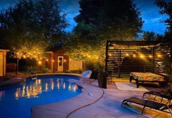 L'Appart St-Bernard Piscine Spa has Balcony rooms