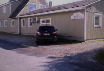 Ovelia B&B allows 18 year olds to book a room