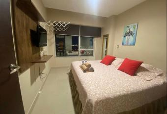 Suite con vista a la ciudad con Piscina-Gym-Parqueo gratuito-Seguridad 24/7 allows 18 year olds to book a room