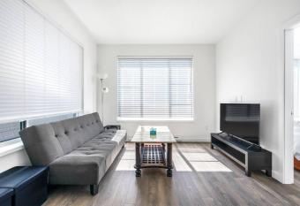 Cozy 3 Bedroom Condo in Fleetwood Surrey allows 18 year olds to book a room