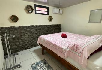 Kahea Ragni allows 18 year olds to book a room