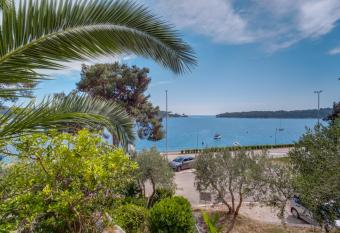 Apartments Villa Julija has Balcony rooms