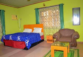Evania Peace allows 18 year olds to book a room