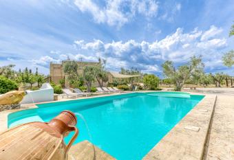 Eliados - Struttura centrale has Balcony rooms