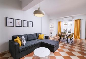 Cozy home has Balcony rooms