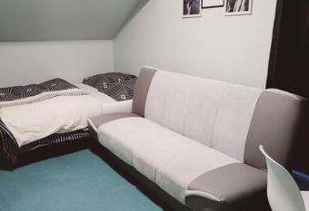 Studio fonctionnel proche gare Pierrefitte Stains  allows 18 year olds to book a room