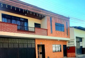 Ayenda Hotel Piedecuesta allows 18 year olds to book a room