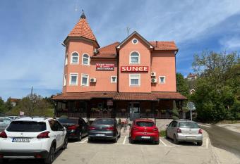 Motel restoran Sunce has Smoking/Balcony rooms