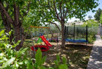 Apartment Fortuna - peacfull terrace has Balcony rooms