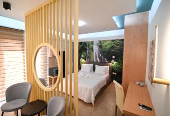 THE WHOLE PACKET center with parking has Balcony rooms