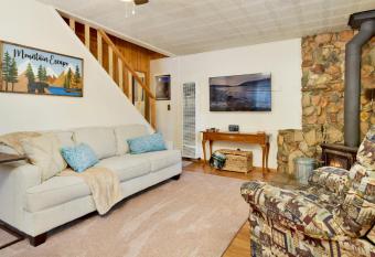 Mountain Escape by Big Bear Vacations Adorable Bear City Family Retreat allows 18 year olds to book a room