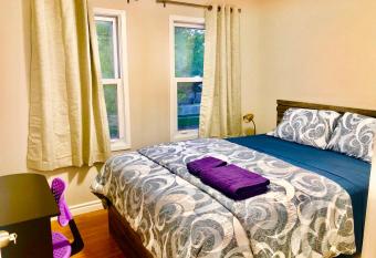 Cozyhome allows 18 year olds to book a room